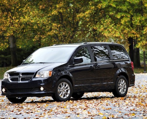 Dodge Grand Caravan 2015 - montréal & laval - exterieur noir bumper avant