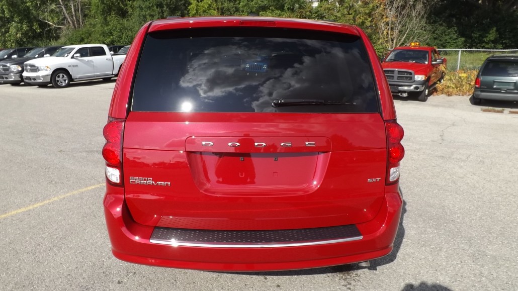 dodge grand caravan 2015 laval montreal specs