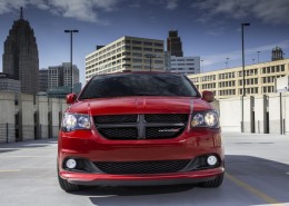 Dodge Grand Caravan 2015 - montréal & laval - exterieur rouge calandre lumière avant